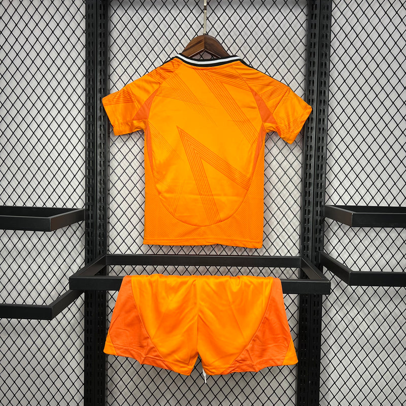 Kit Infantil Real Madrid Away 24/25 Adidas Masculina - Laranja