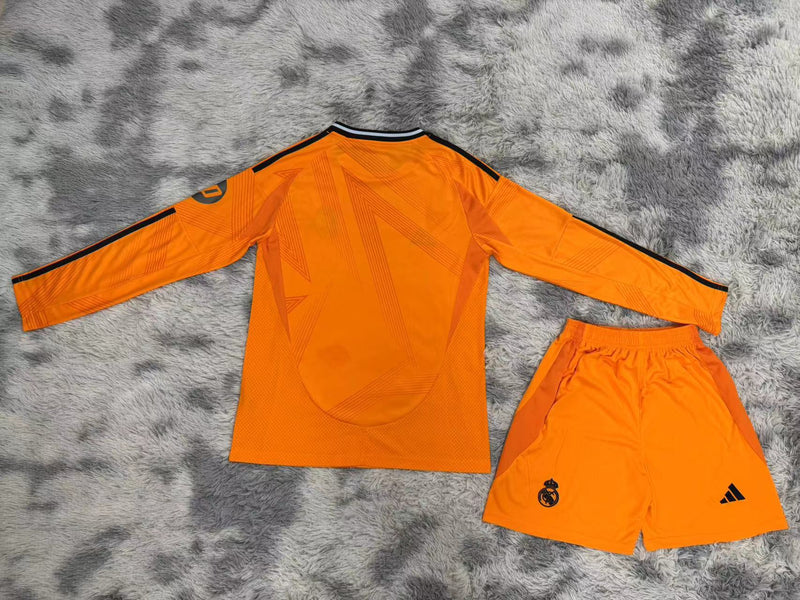 Kit Infantil Real Madrid Away Manga Longa 24/25 Camisa + Shorts Adidas Unissex - Laranja