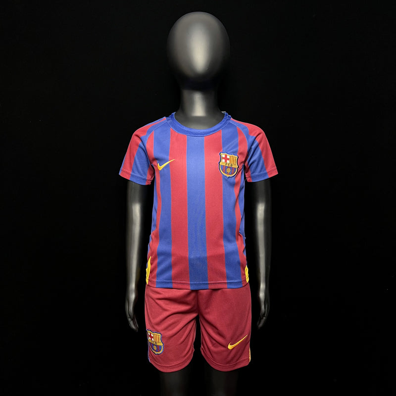 Kit Infantil Barcelona Retrô Home 2006 Camisa + Shorts Nike  Unissex - Grená