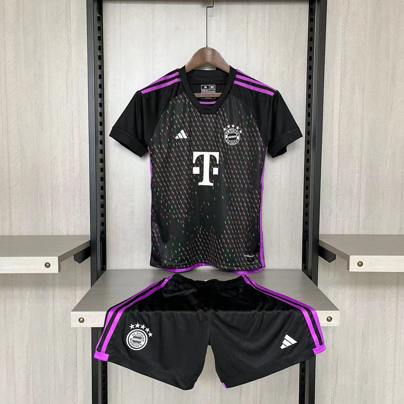 Kit Infantil Bayern De Munique Away 23/24 Camisa + Shorts Adidas Unissex - Preta e Roxa