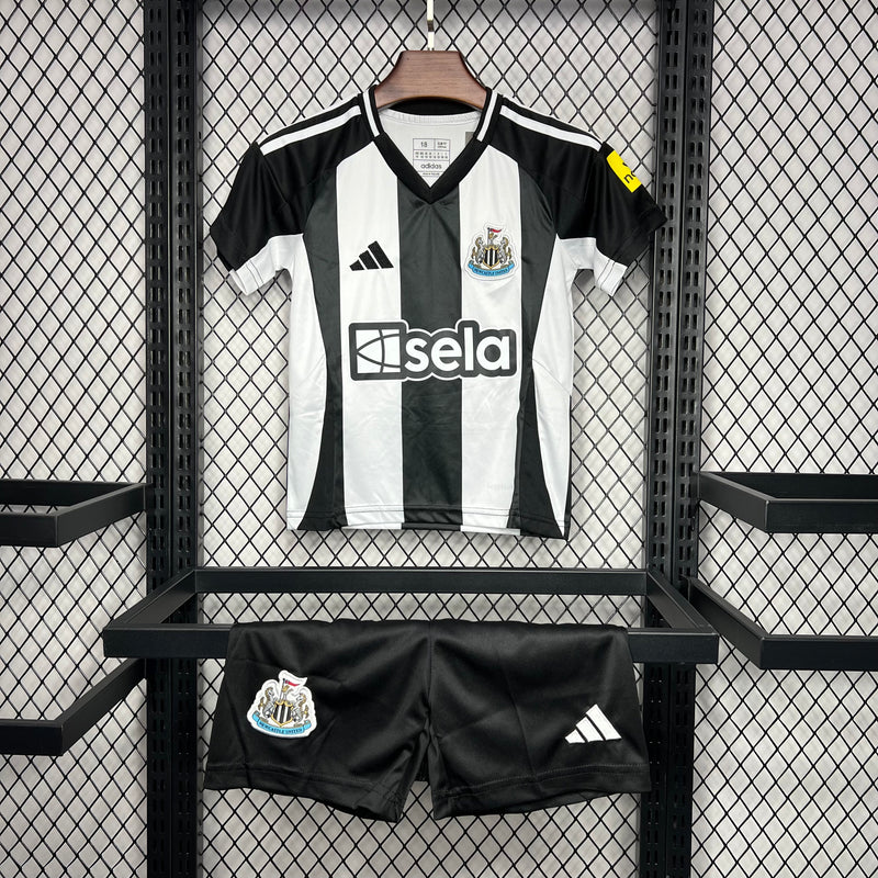 Kit Infantil Newcastle Home 24/25 Unissex Adidas - Preto e Branco