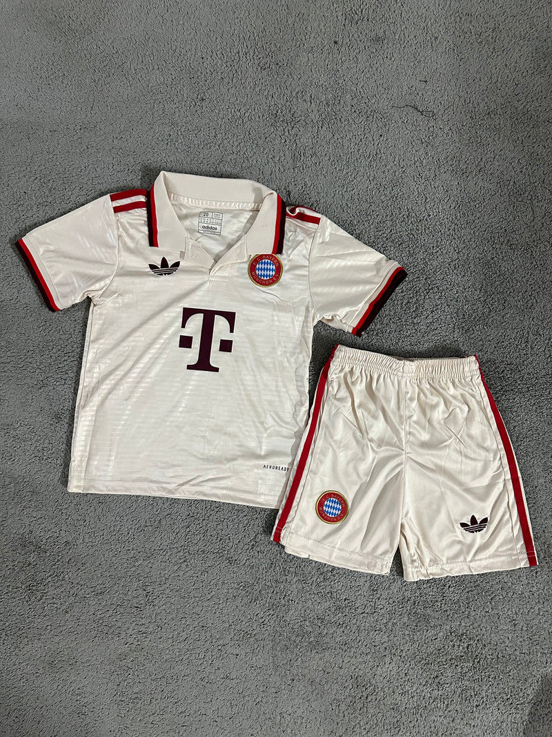 Kit Infantil Bayern De Munique Third 24/25 Camisa + Shorts Adidas Unissex - Bege