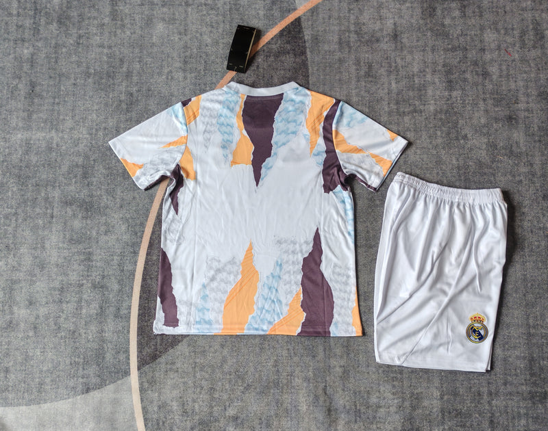 Kit Infantil Real Madrid Treino 24/25 Camisa + Shorts Adidas Unissex - Branca