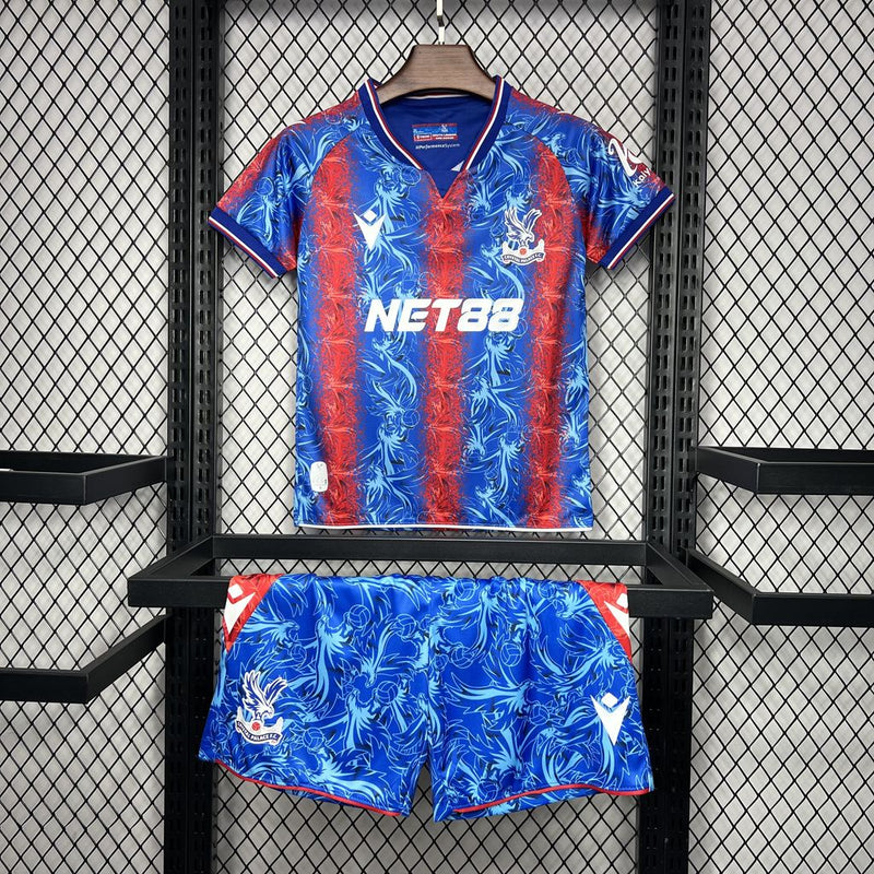 Kit Infantil Crystal Palace 24/25 Camisa + Shorts Macron Unissex - Azul e Vermelho