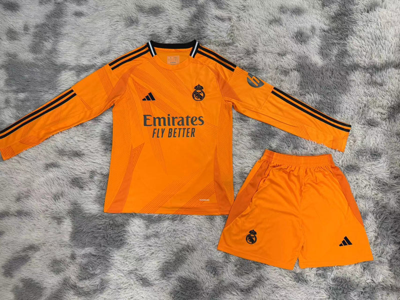 Kit Infantil Real Madrid Away Manga Longa 24/25 Camisa + Shorts Adidas Unissex - Laranja