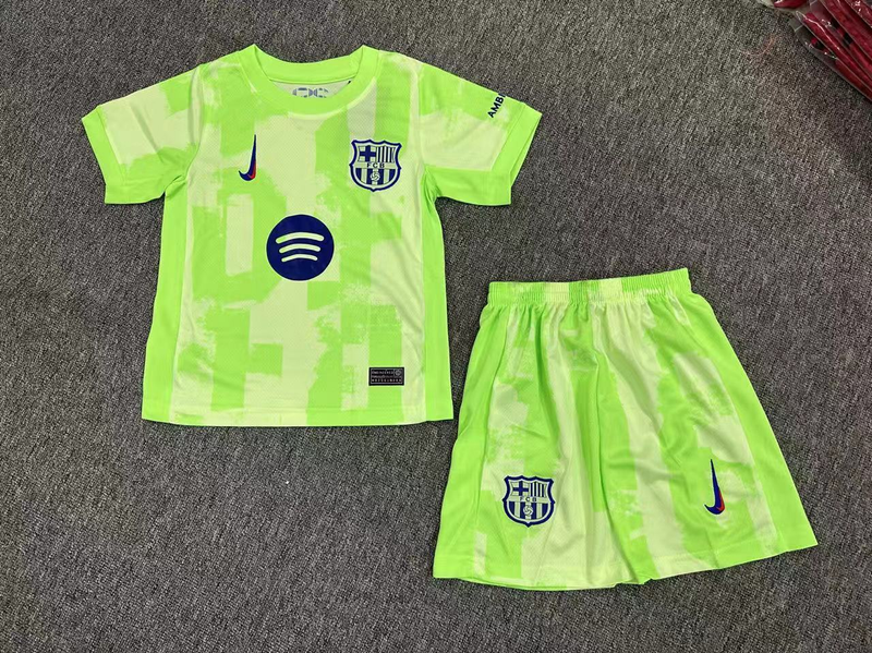 Kit Infantil Barcelona Third 24/25 Camisa + Shorts Nike Unissex - Verde