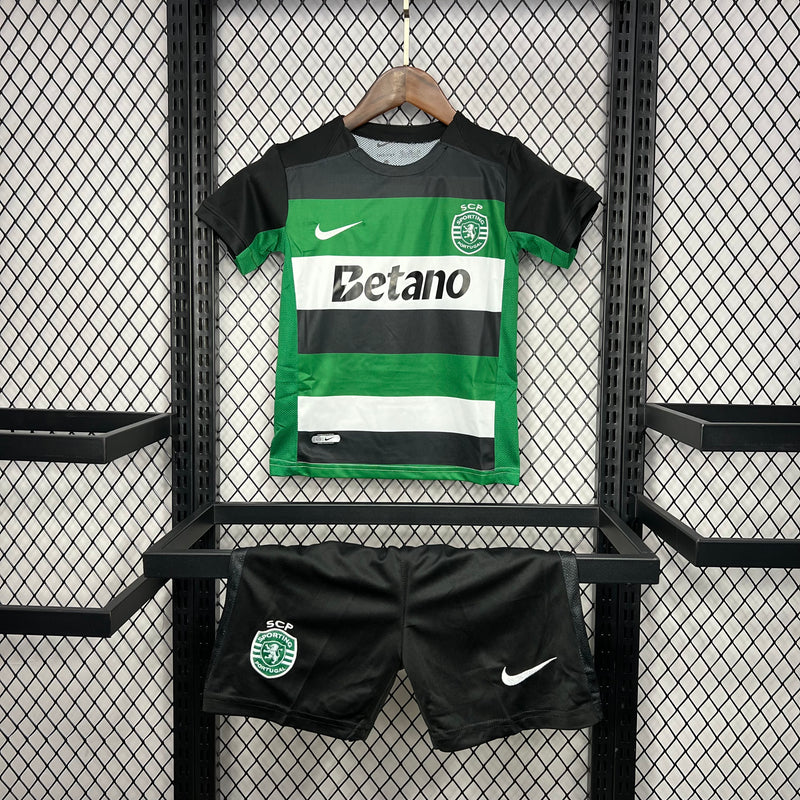 Kit Infantil Sporting Home 24/25 Unissex Nike - Verde e Preto