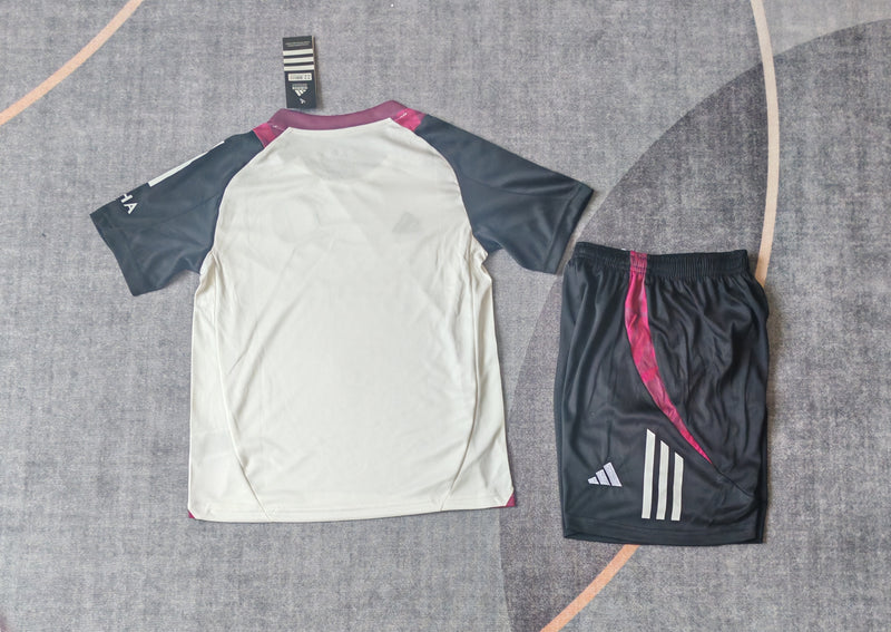 Kit Infantil Manchester United Treino 24/25 Camisa + Shorts Adidas Unissex - Cinza