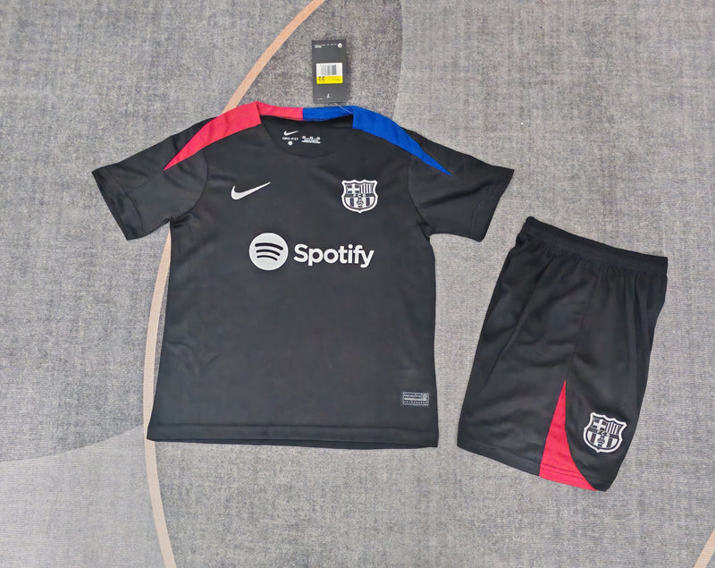 Kit Infantil Barcelona Treino 24/25 Camisa + Shorts Nike Unissex - Preto