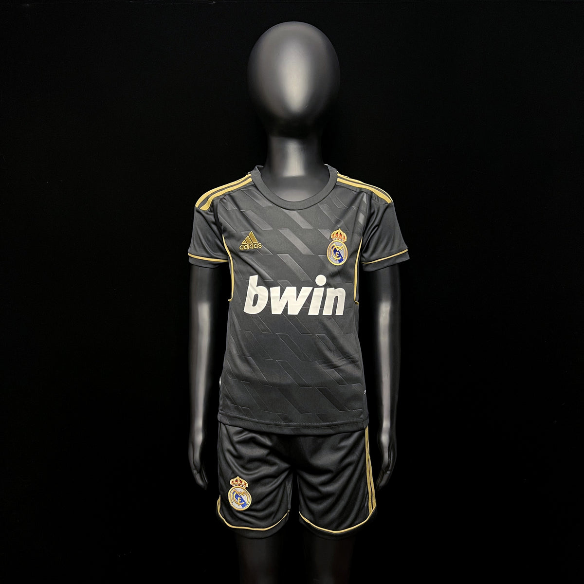 Kit Infantil Real Madrid Retrô Away 2012 Camisa + Shorts Adidas Unissex - Preto
