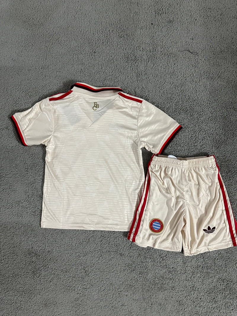 Kit Infantil Bayern De Munique Third 24/25 Camisa + Shorts Adidas Unissex - Bege