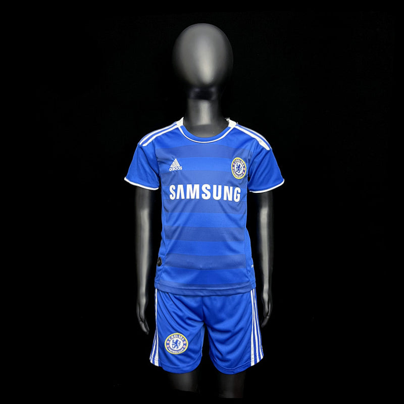 Kit Infantil Chelsea Retrô Home 2012 Camisa + Shorts Nike  Unissex - Azul