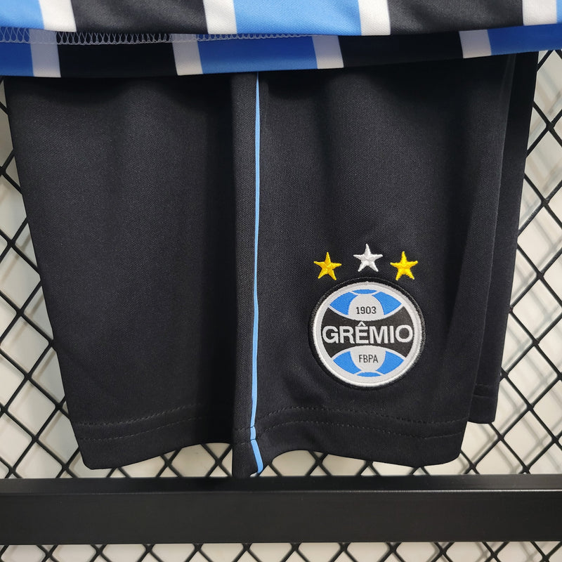 Kit Infantil Grêmio Home 23/24 Camisa + Shorts Umbro Unissex - Azul, Preto e Branco